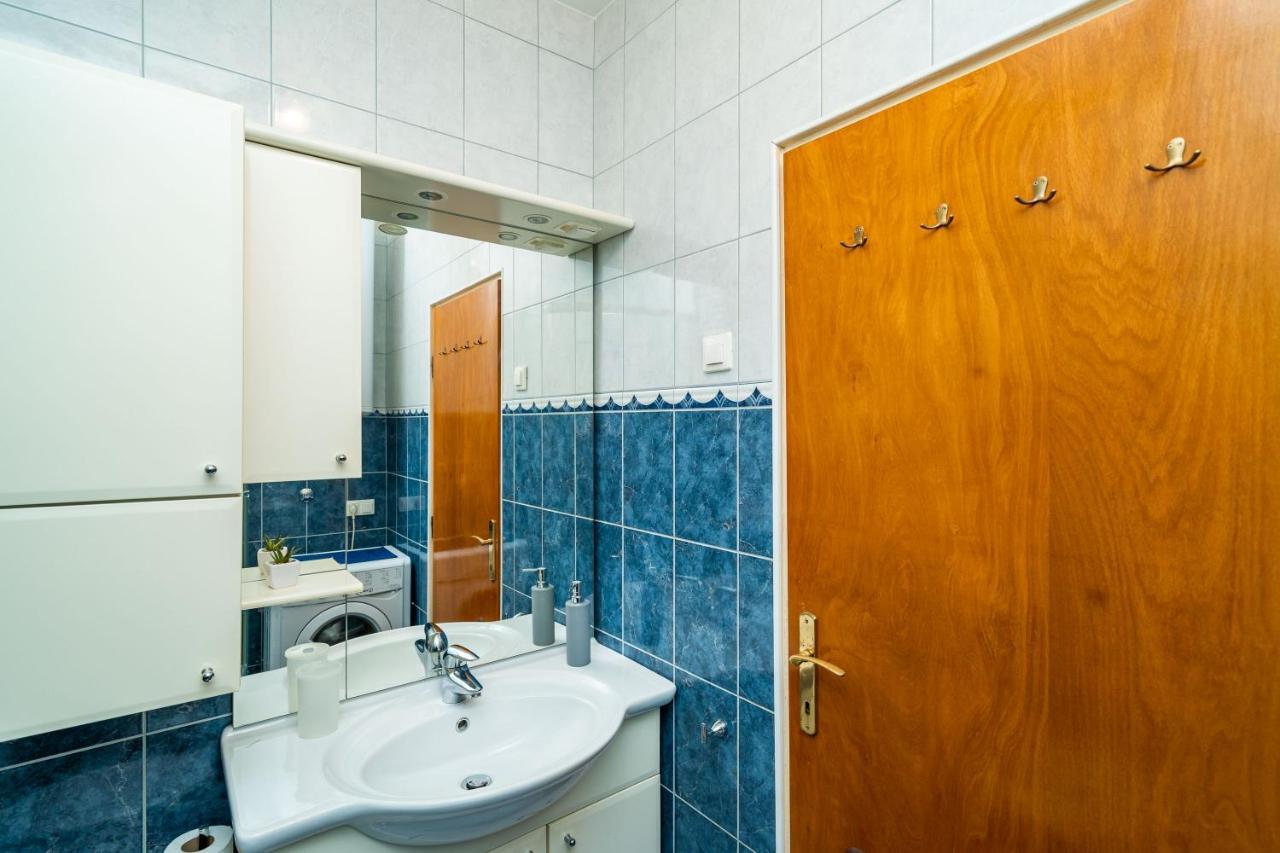 Spacious Three Bedroom Apartment ドゥブロブニク エクステリア 写真