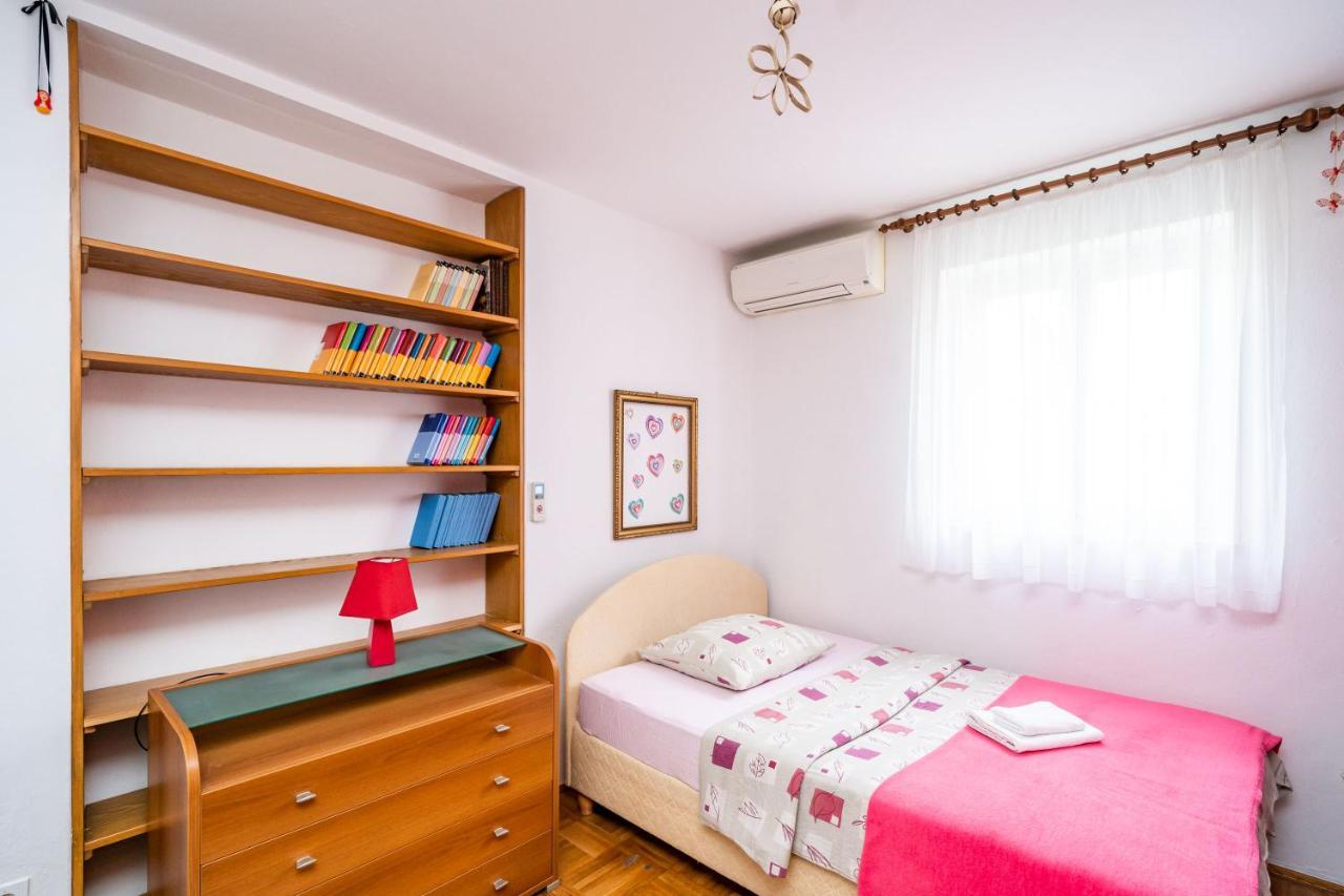 Spacious Three Bedroom Apartment ドゥブロブニク エクステリア 写真